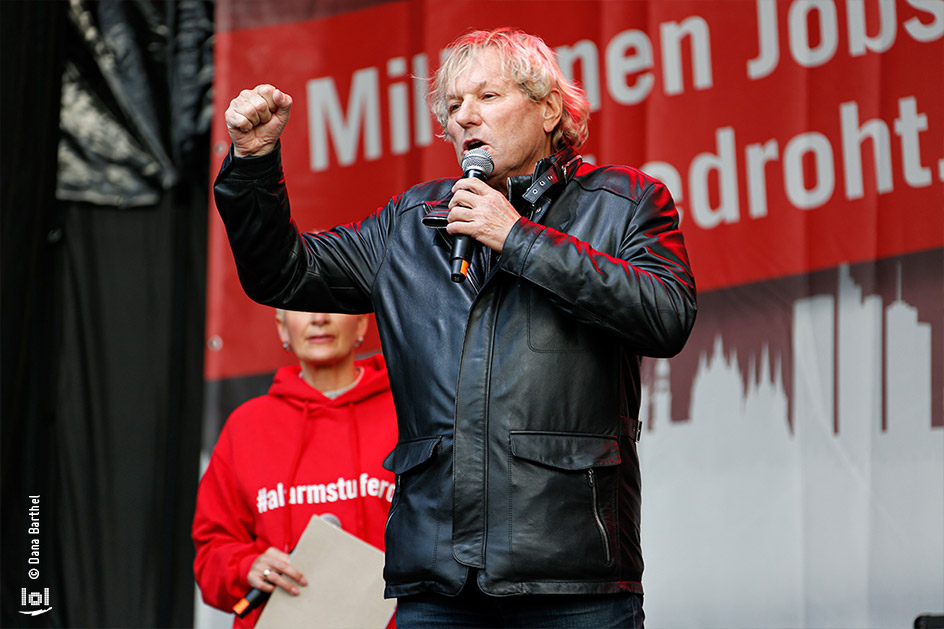 Kundgebung der Veranstaltungsbranche: „ALARMSTUFE ROT“ / Bernhard Brink