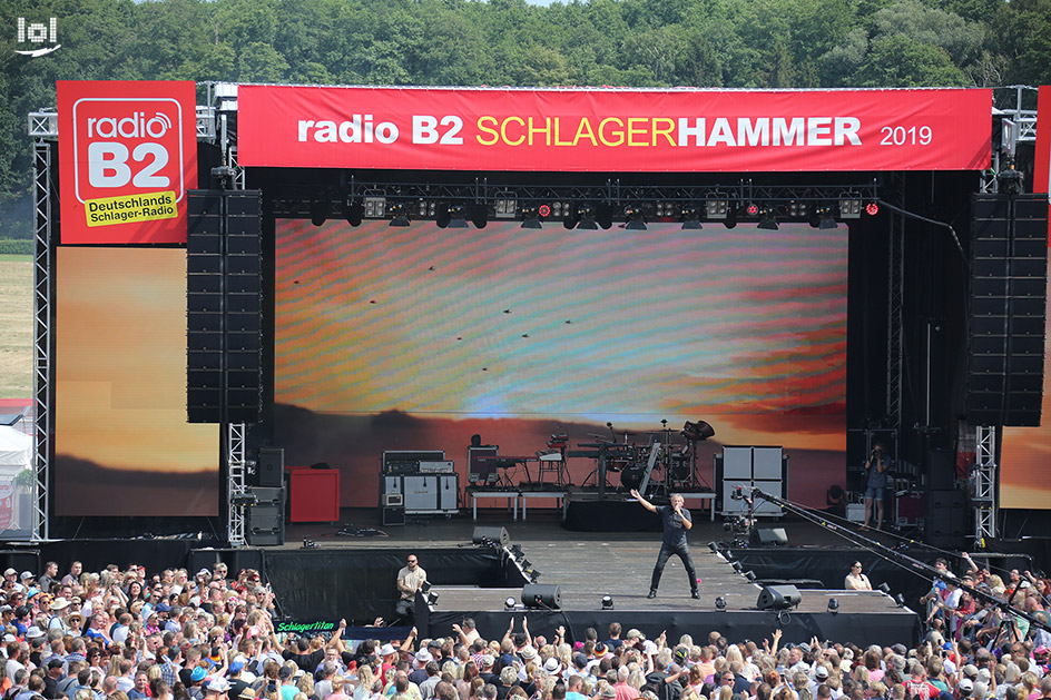radio B2 SchlagerHammer 2019 / Showact: Bernhard Brink