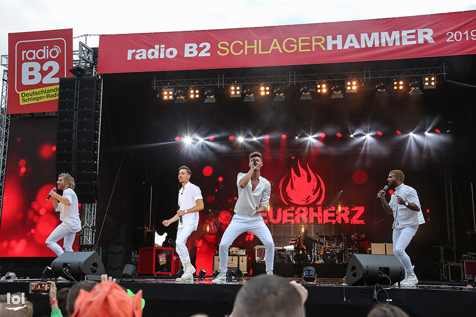 radio B2 SchlagerHammer 2019 / Showact: Feuerherz
