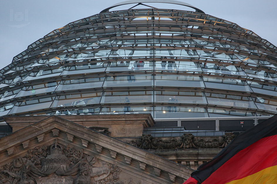 Glaskuppel des Berliner Reichstagsgebäude