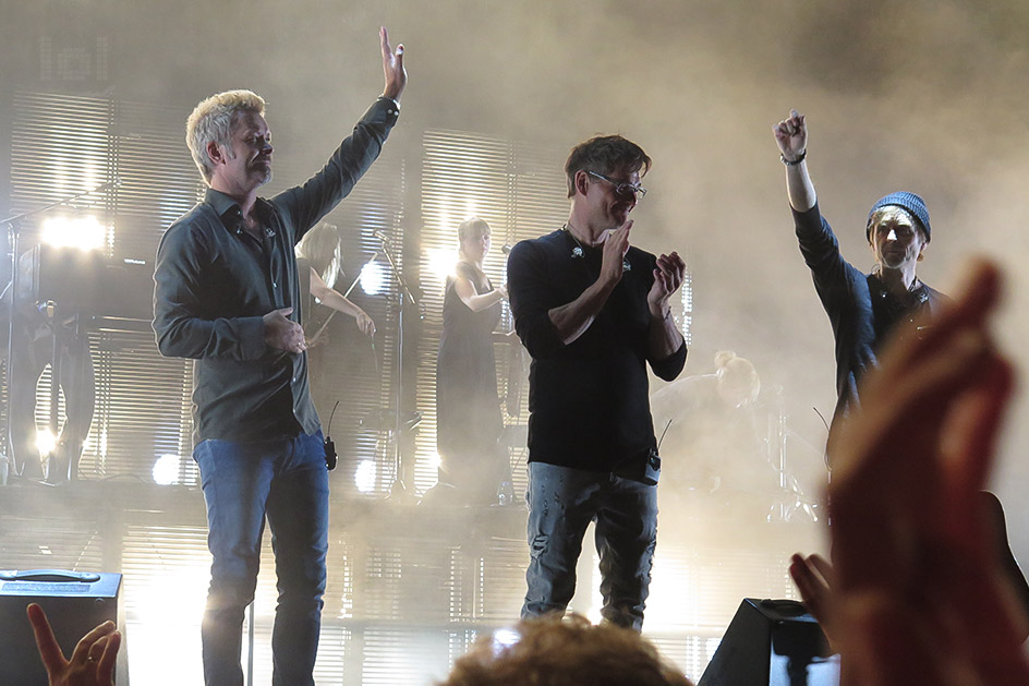 a-ha „Electric Summer 2018“ Tour / Dresden, Fimlnächte am Elbufer