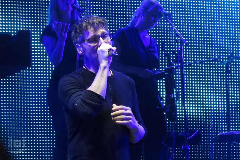 a-ha „Electric Summer 2018“ Tour / Dresden, Fimlnächte am Elbufer