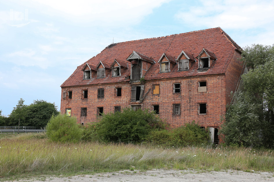 Lost Place: Alte Ruine in Basepohl