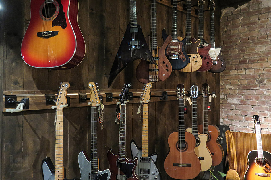 Ein Himmel voller Gitarren: Vintage Gitar in Oslo